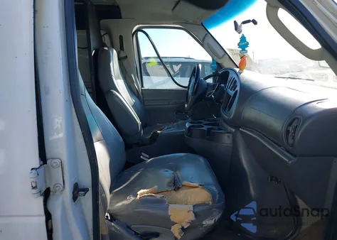 2006 Ford E-250 Commercial/Recreational from USA, damaged, VIN 1FTNE24W06HA38677